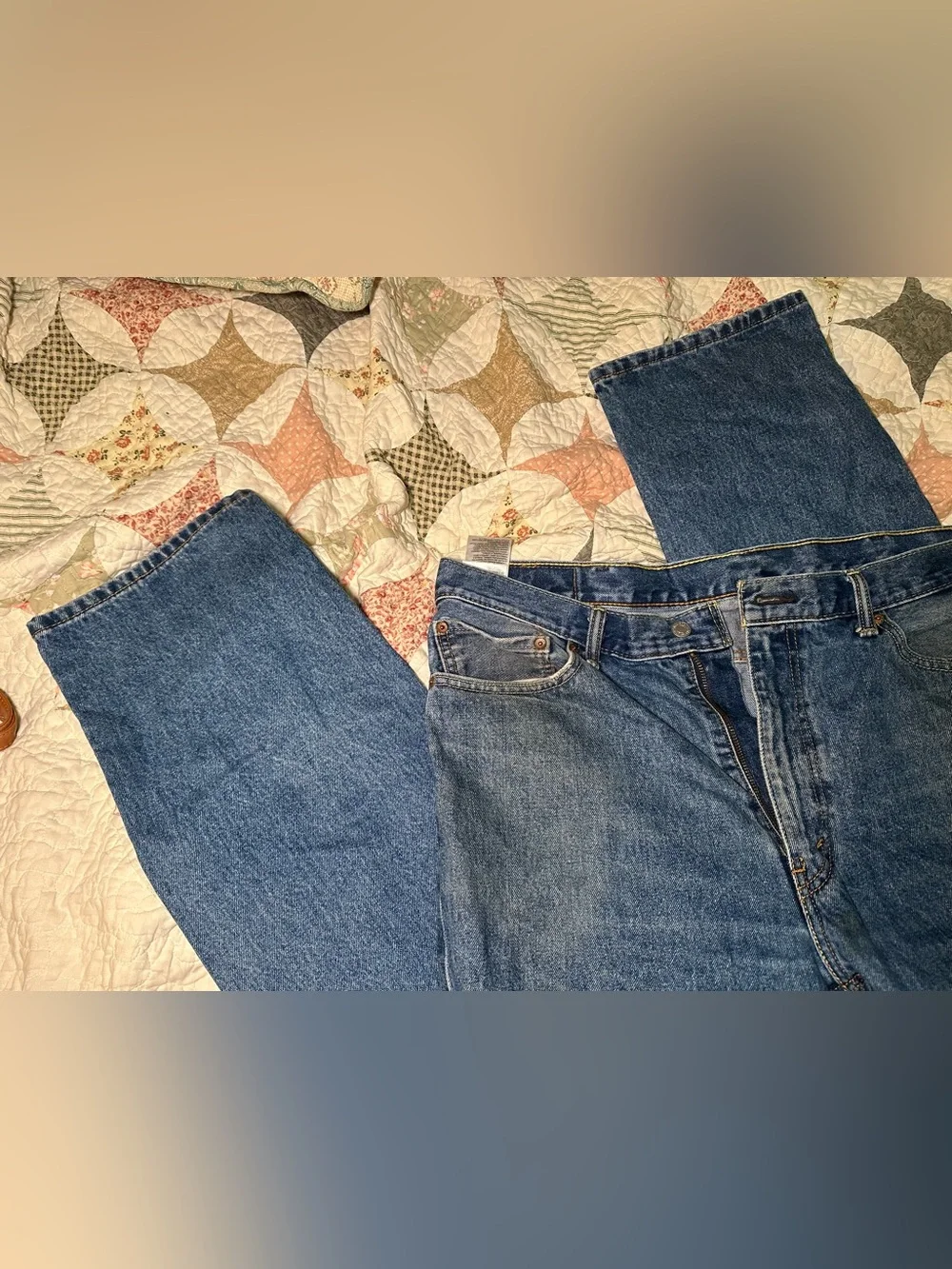 Levi's Men's Classic Blue Relaxed Straight Jeans